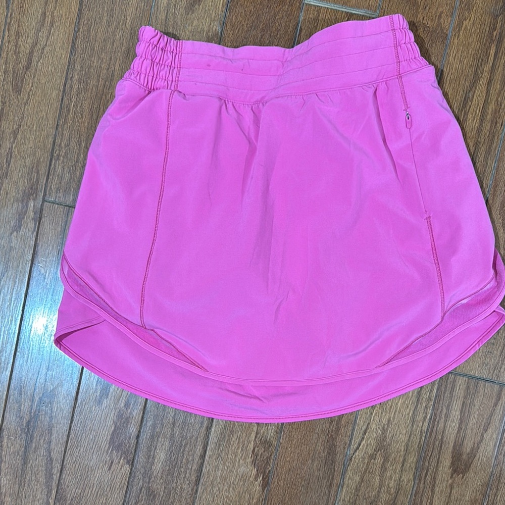 Lululemon hotty hot skirt size 4. Sonic pink